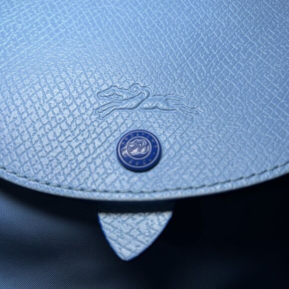 Longchamp le Pliage Club Nylon Backpack In Light Blue Corners Intact Minor Wear - Picture 4 of 12